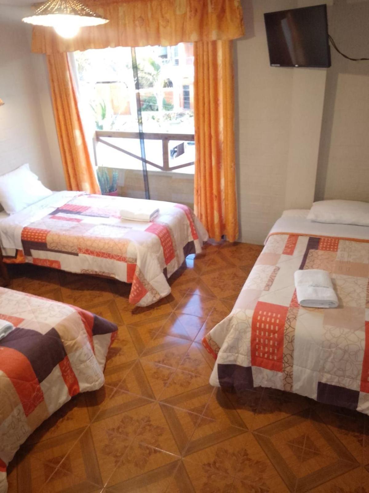 פאראקאס Hostal Refugio Del Pirata מראה חיצוני תמונה