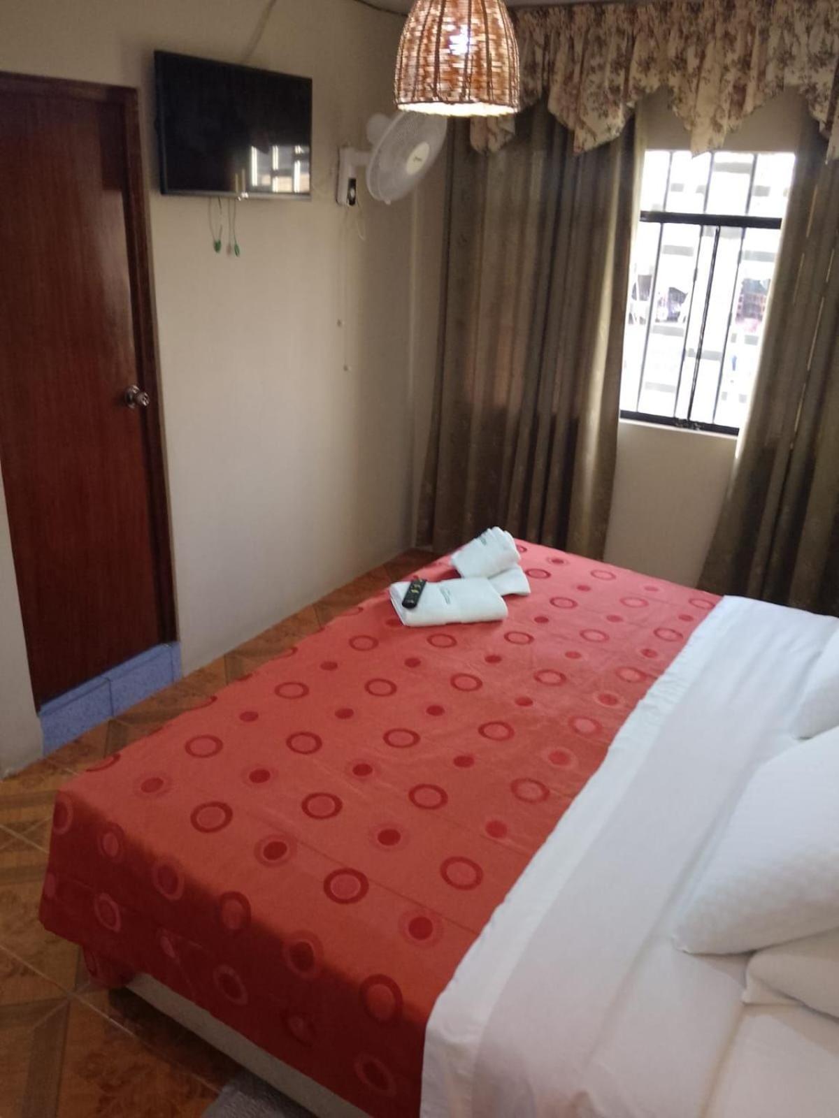 פאראקאס Hostal Refugio Del Pirata מראה חיצוני תמונה