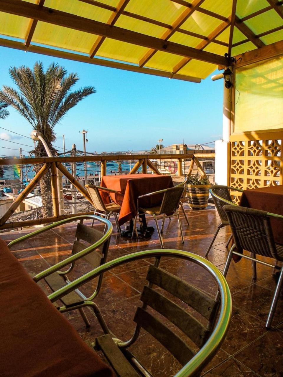 פאראקאס Hostal Refugio Del Pirata מראה חיצוני תמונה